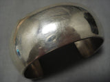 Impressive Vintage Navajo Native American Sterling Silver Bracelet Old-Nativo Arts