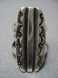 Marvelous Vintage Navvajo Sterling Silver Elv Bill Ring Old-Nativo Arts