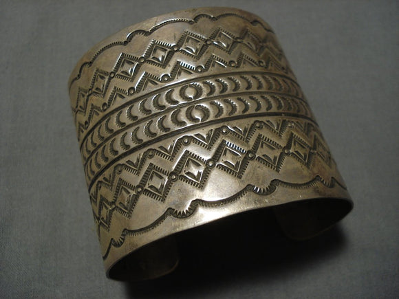 Museum Quality Vintage Navajo Sterling Silver Native American Bracelet Old-Nativo Arts