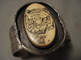 Museum Vintage Navajo 'Hand Carved Scrimshaw' Native American Jewelry Silver Bracelet Old-Nativo Arts