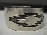 Museum Vintage Navajo 'Side Geometric Rug' Hand Wrought Native American Jewelry Silver Bracelet Old-Nativo Arts