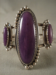 Remarkable Vintage Navajo Sugulite Native American Jewelry Silver Bracelet Old-Nativo Arts
