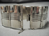 Stunning Vendever Vintage Native American Navajo Sterling Silver Bracelet Old-Nativo Arts