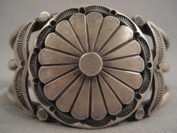 Tremendous Vintage Navajo Floral Scalloped Sterling Native American Jewelry Silver Bracelet-Nativo Arts