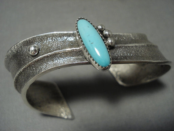 Twirling Tufa Cast Navajo Domed Natural Turquoise Native American Jewelry Silver Bracelet-Nativo Arts